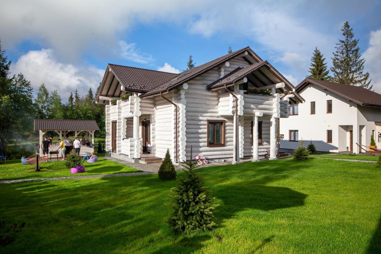 Good Days Shale Resort 4 Км До Буковеля 亚布卢尼齐亚 外观 照片