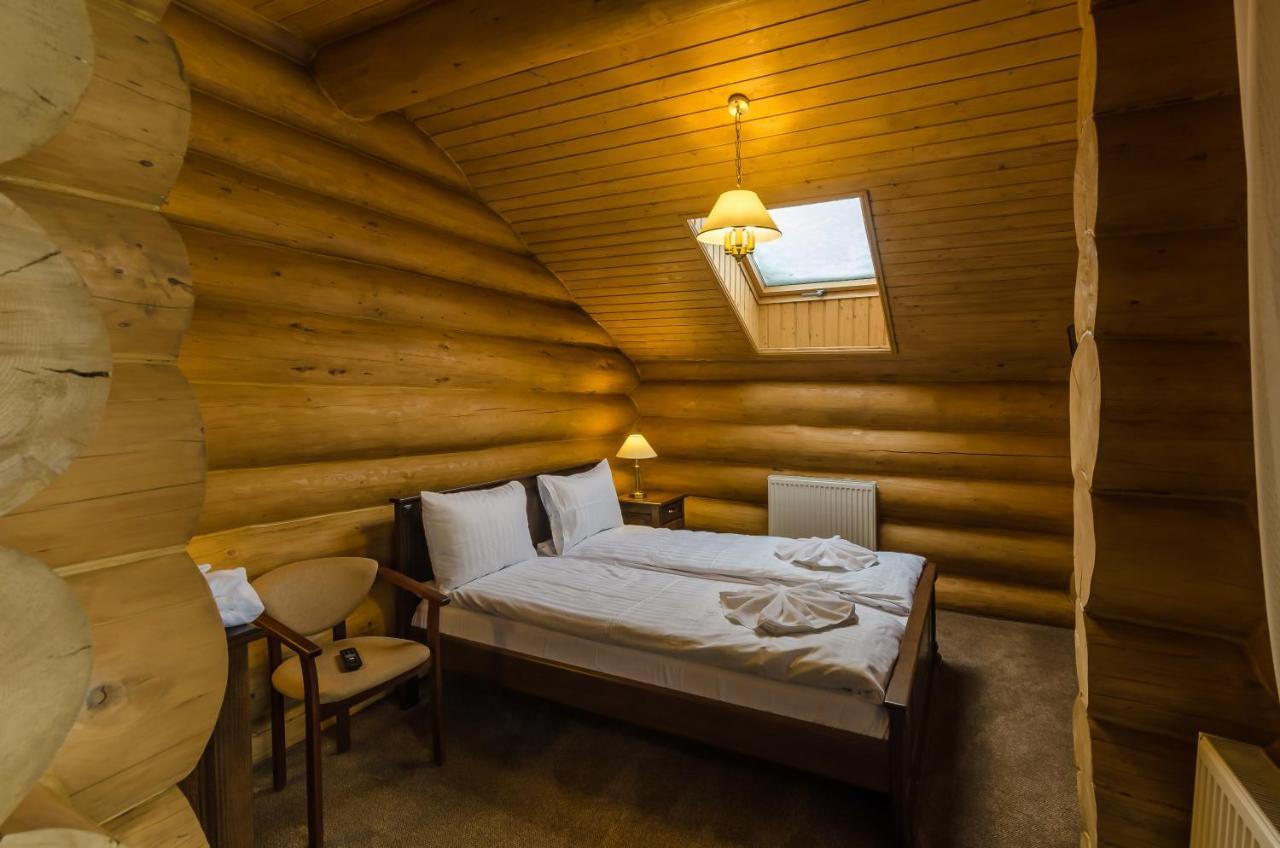Good Days Shale Resort 4 Км До Буковеля 亚布卢尼齐亚 外观 照片