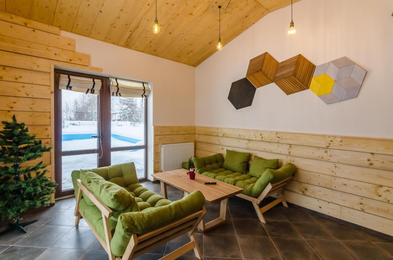 Good Days Shale Resort 4 Км До Буковеля 亚布卢尼齐亚 外观 照片